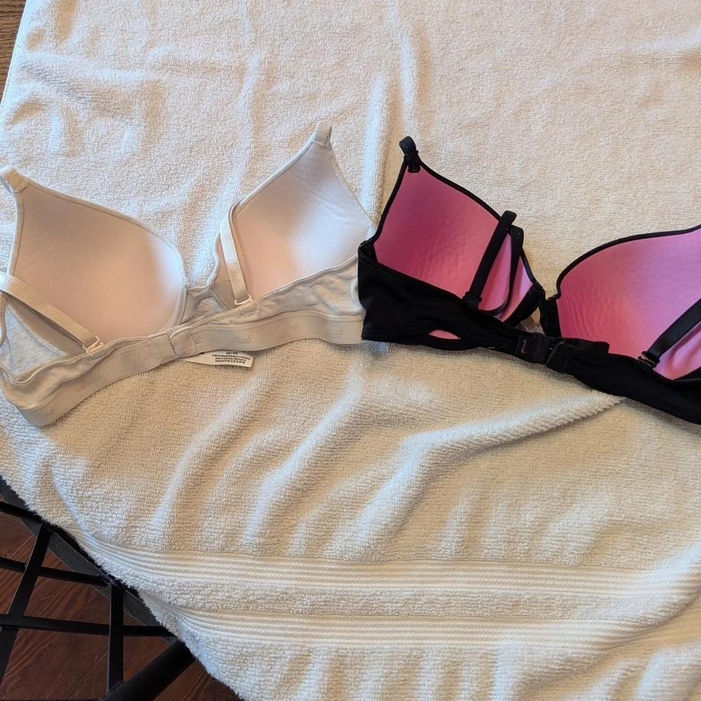 SOLD! Victoria's Secret Black and Cream Bra Duo - Picture 3 of 5